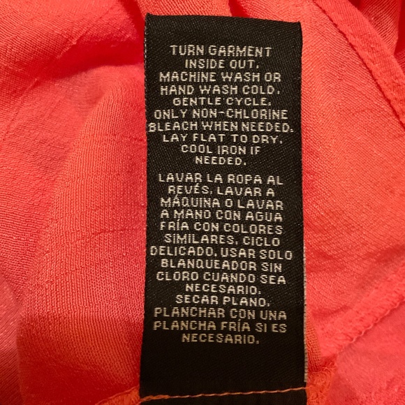 LADIES TIE FRONT BLOUSE.  EXCELLENT CONDITION!  XL. PRETTY CORAL COLOR. COMFY! - Picture 10 of 10